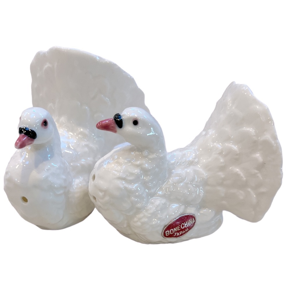 VTG Beautiful Japanese Bone China Swan Shakers 💗 30% Off Bundles